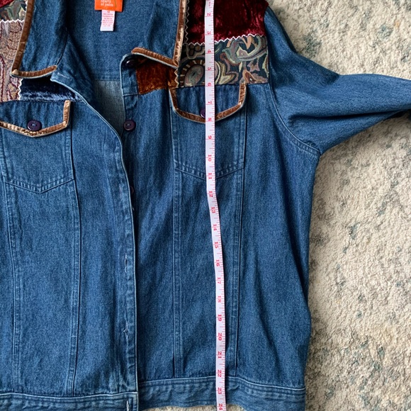 Vintage Embellished Jean Jacket. Never Worn. Size 12 - Picture 4 of 5